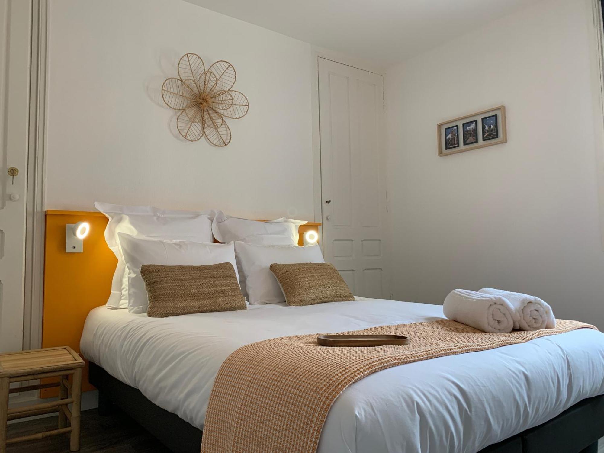 Logis St Joseph Bed & Breakfast Angers Exterior foto
